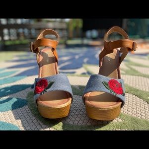 FOREVER Wedges (9) NEVER BEEN WORN